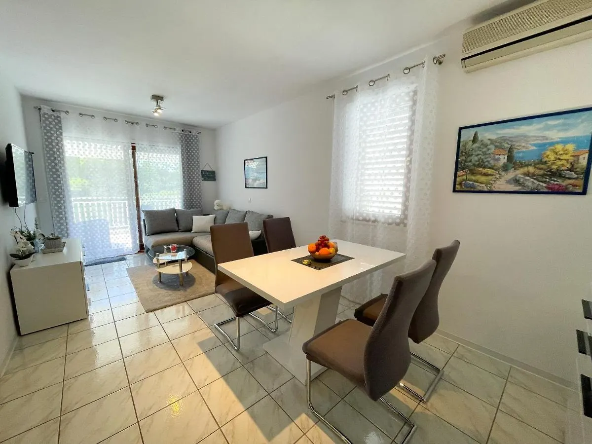 Apartment Apartman Zlata Jadranovo